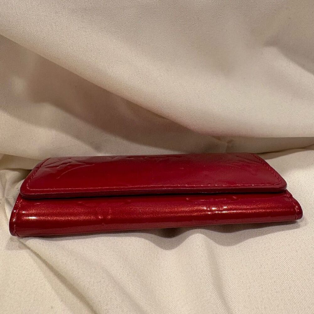 🎄 SALE! Louis Vuitton Red Monogram Patent Leather Keyring Case Key Holder - Picture 3 of 11